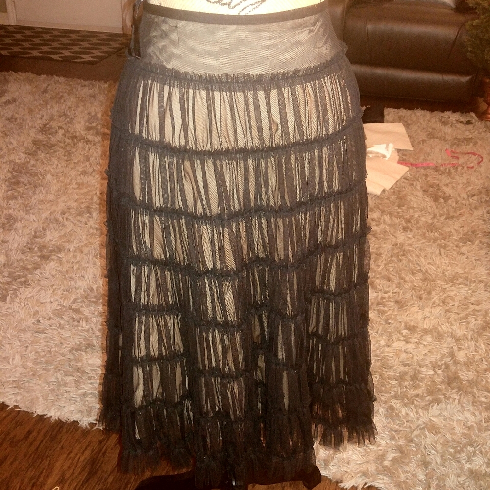 Tiered ruffle skirt
